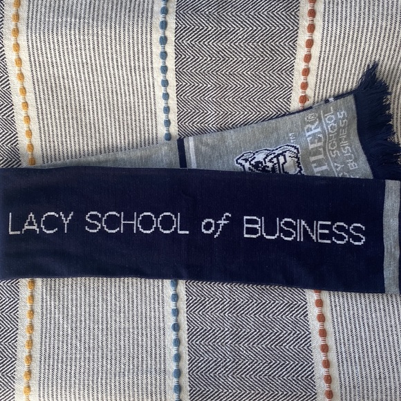 Butler Lacy School of Business Scarf - Picture 5 of 5